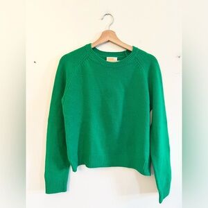 From future 100% cashmere sweater green size large